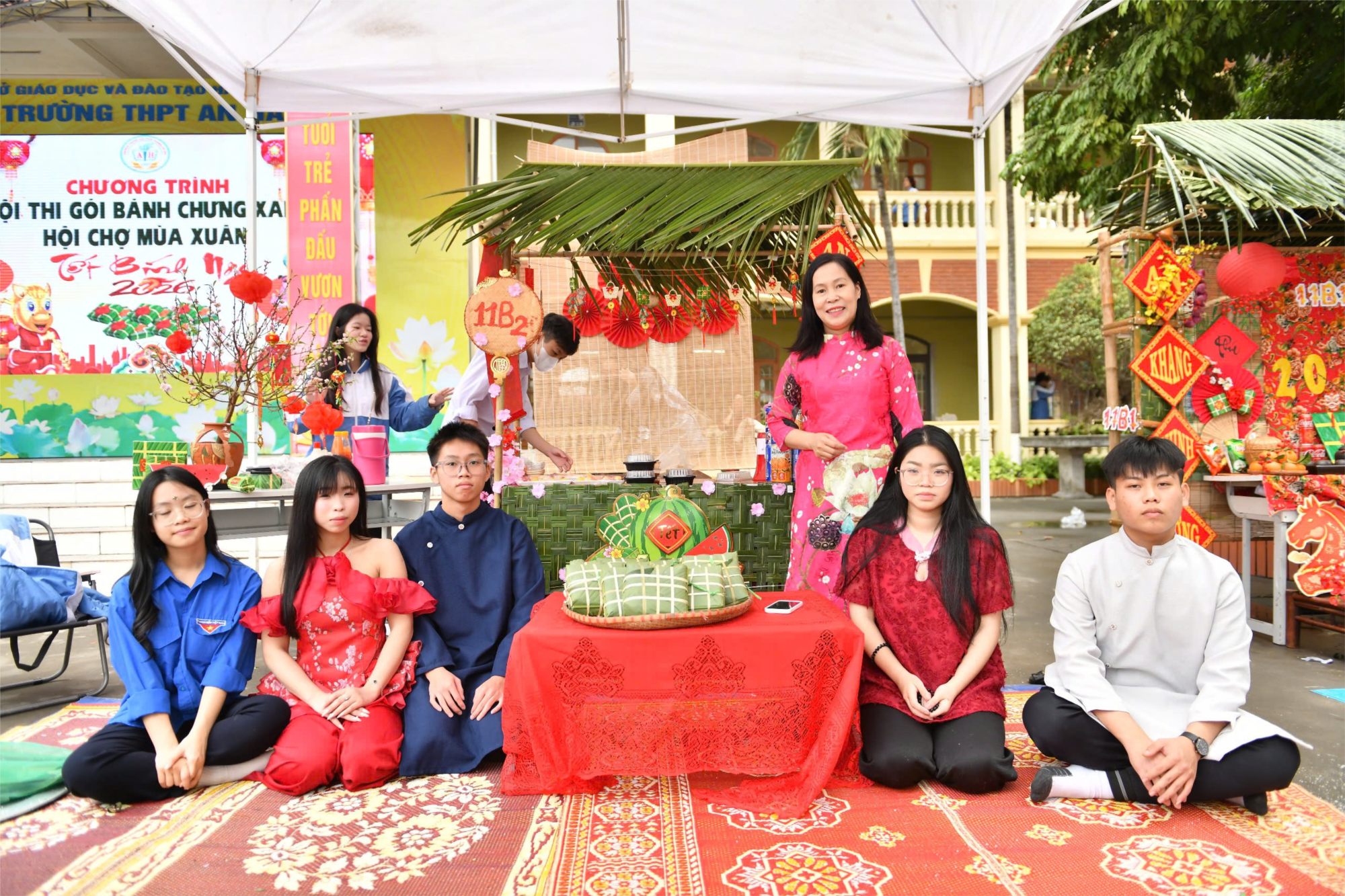 Hội chợ Tết và hội thi gói bánh chưng Tại Trường THPT An Hải